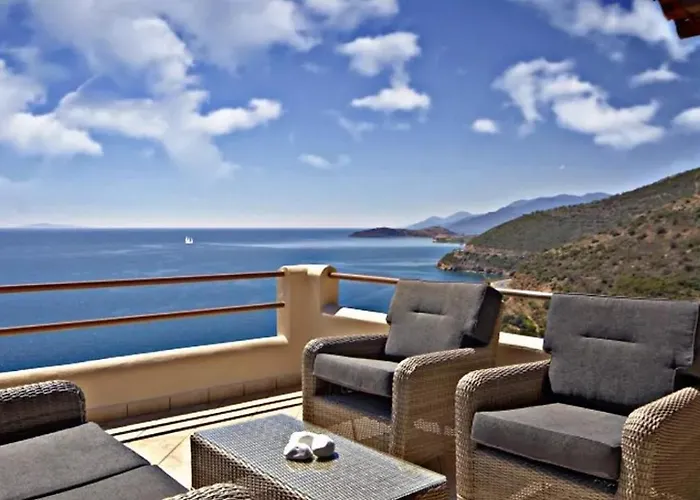 Blue Horizon 4*