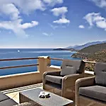 Blue Horizon 4*