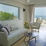 Blue Horizon Aparthotel
