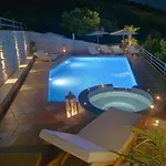Ξενοδοχείο με διαμερίσματα Blue Horizon