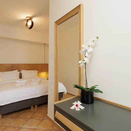 מלון דירות Blue Horizon 4*