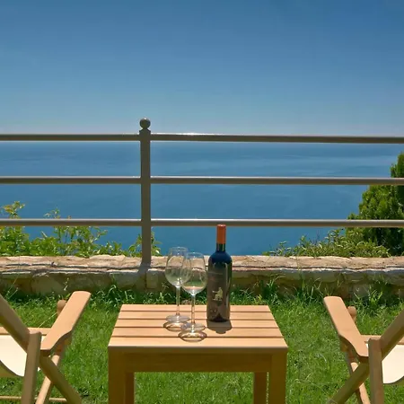 Blue Horizon Aparthotel