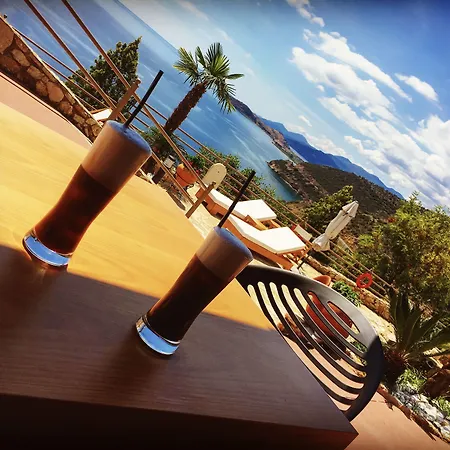 מלון דירות Blue Horizon 4*