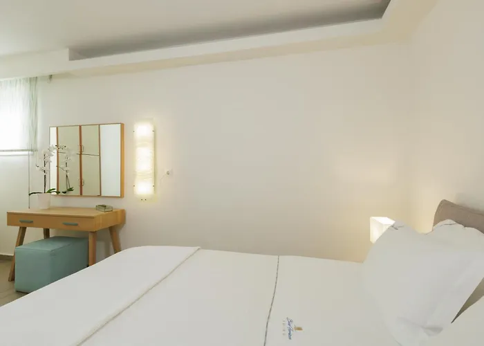 Blue Horizon Aparthotel 4*